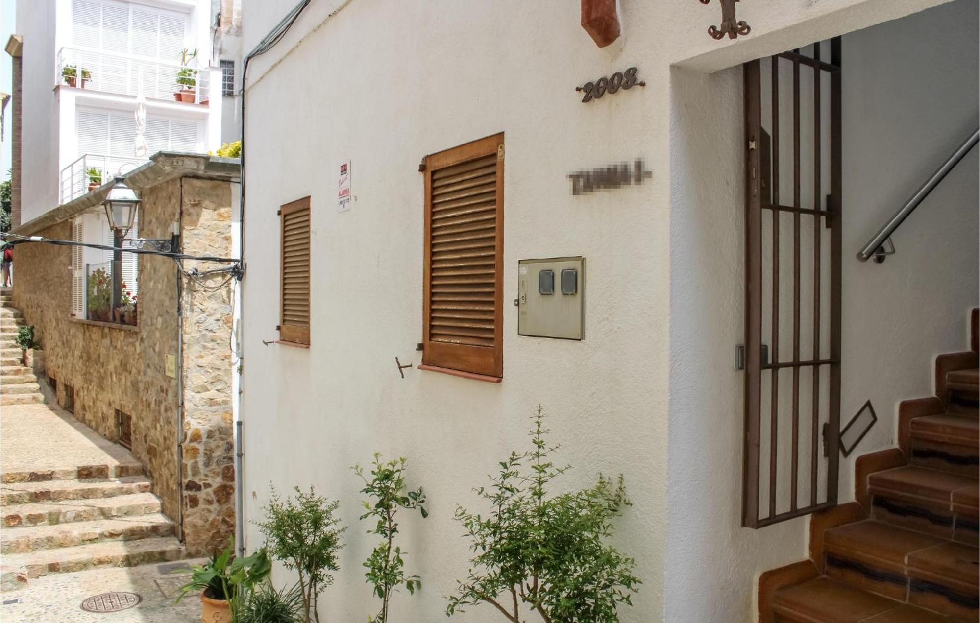 Amazing Apartment In Tossa De Mar With Wifi Exterior foto