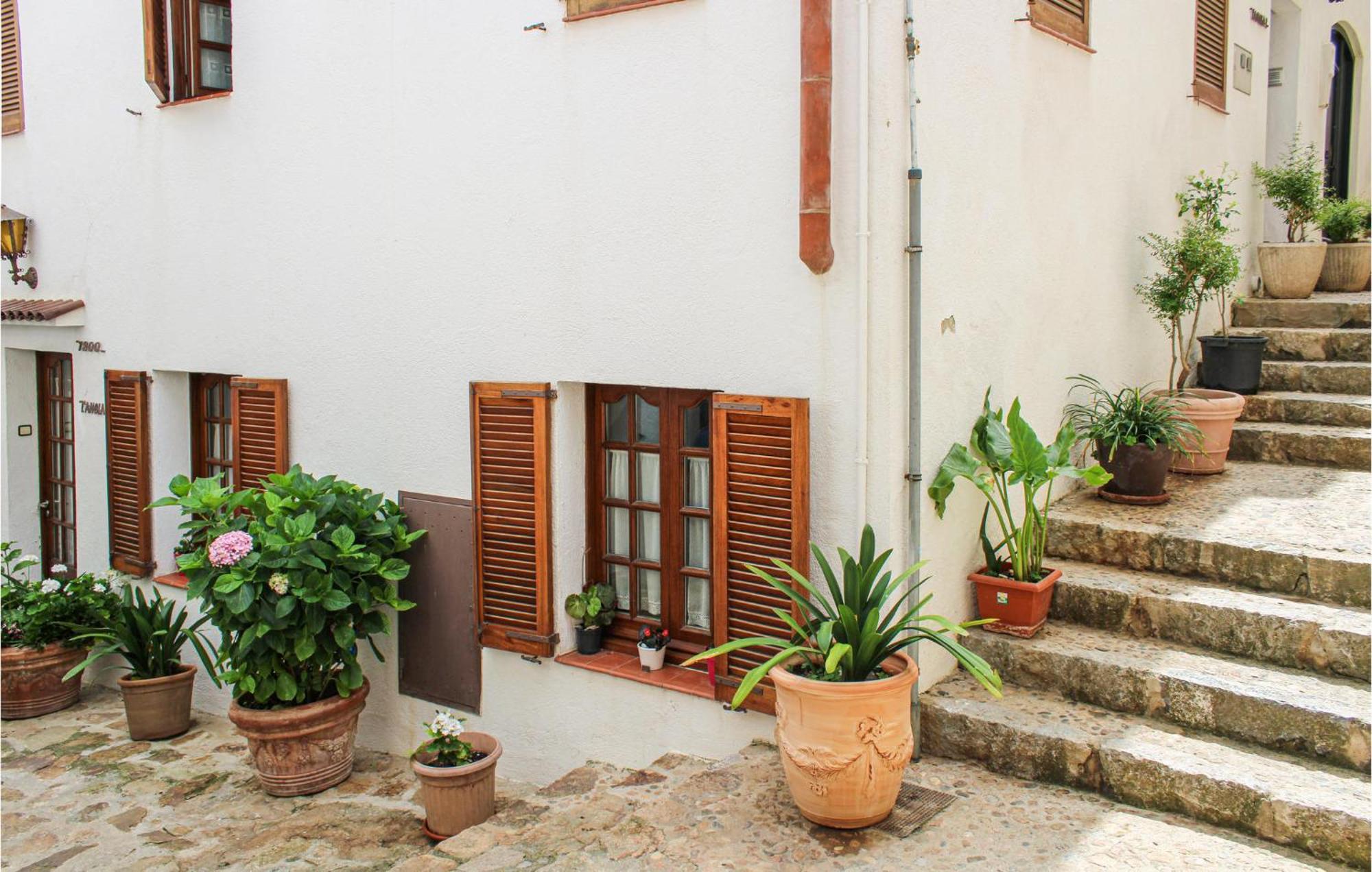 Amazing Apartment In Tossa De Mar With Wifi Exterior foto
