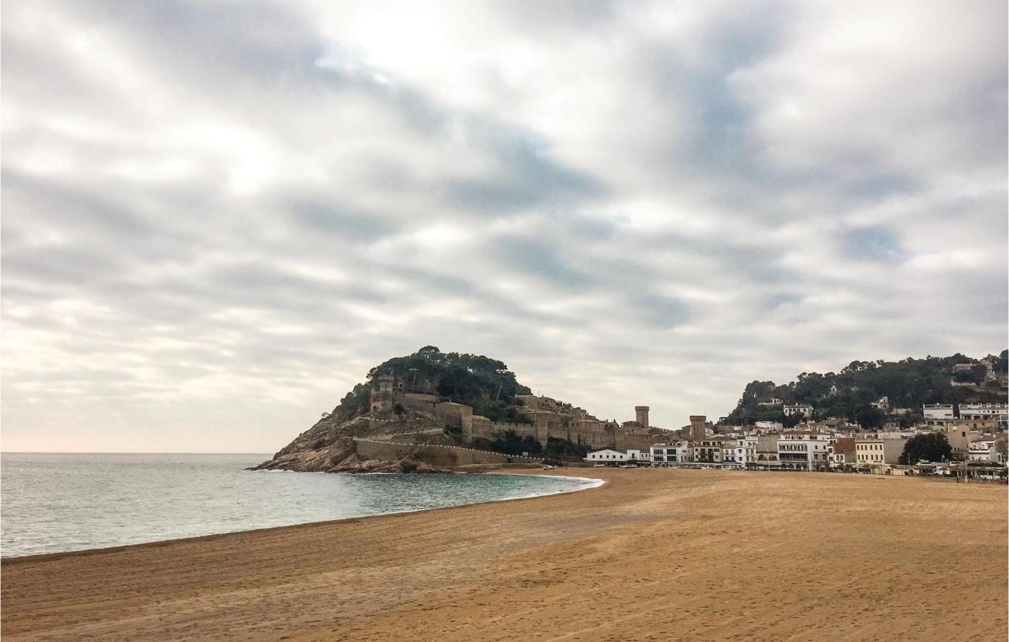 Amazing Apartment In Tossa De Mar With Wifi Exterior foto